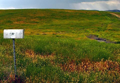 Rural mailbox (cc) Flickr user https://www.flickr.com/photos/pleeker/